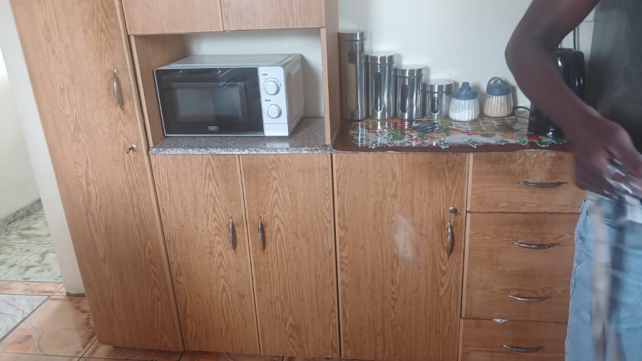 10 Bedroom Property for Sale in Tembisa Central Gauteng