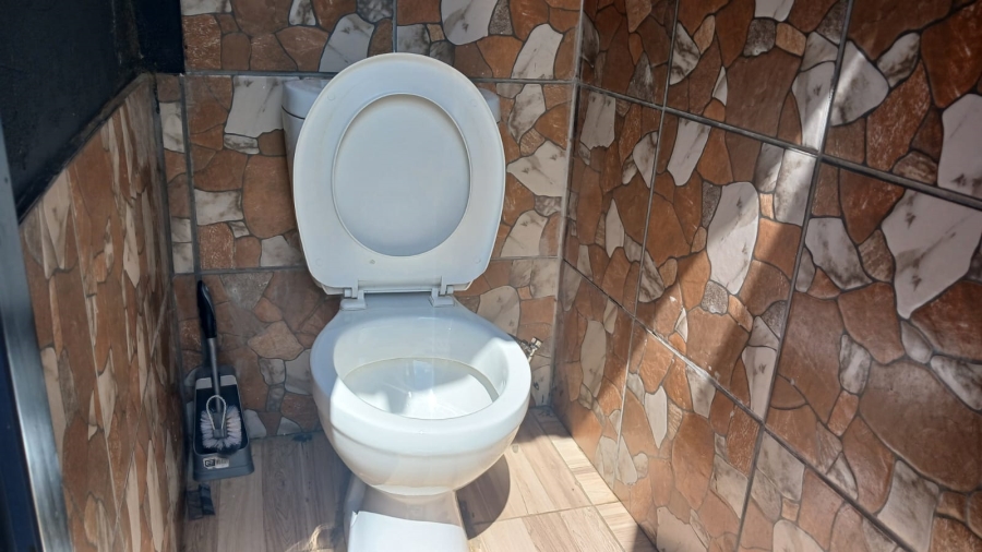 10 Bedroom Property for Sale in Tembisa Central Gauteng