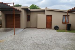 3 Bedroom Property for Sale in Olifantsfontein Gauteng
