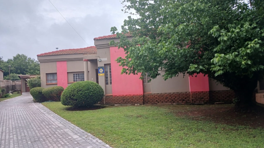 3 Bedroom Property for Sale in Olifantsfontein Gauteng