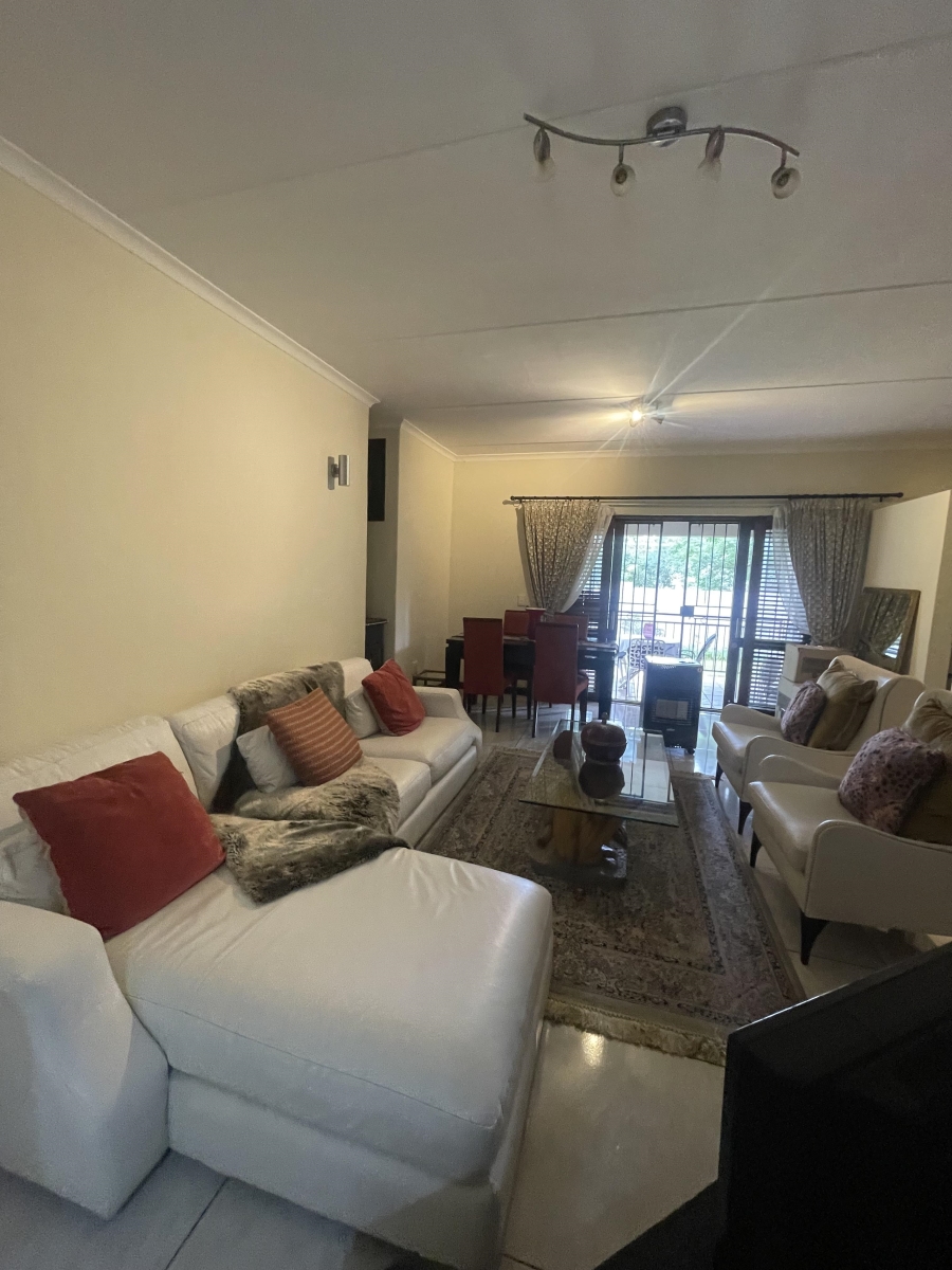 2 Bedroom Property for Sale in Beverley Gauteng