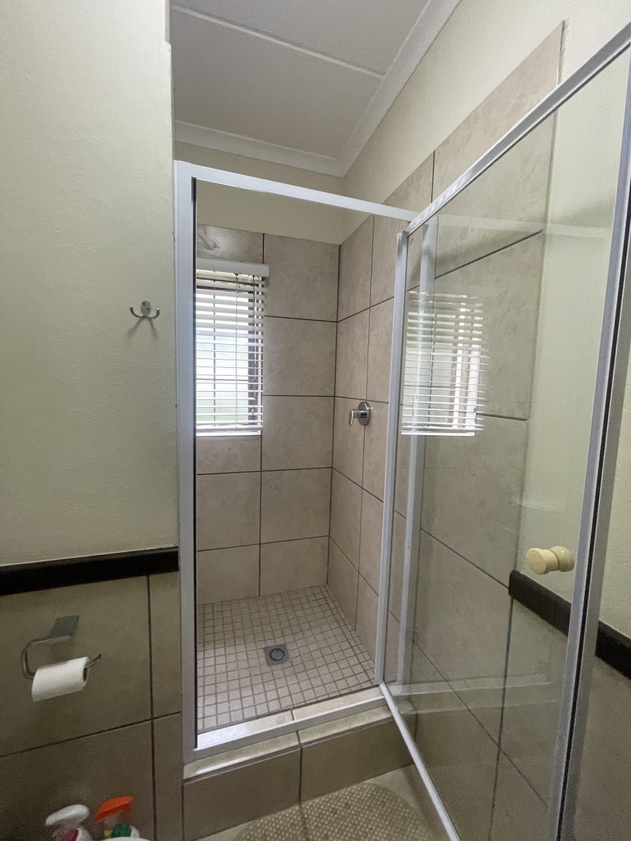 2 Bedroom Property for Sale in Beverley Gauteng