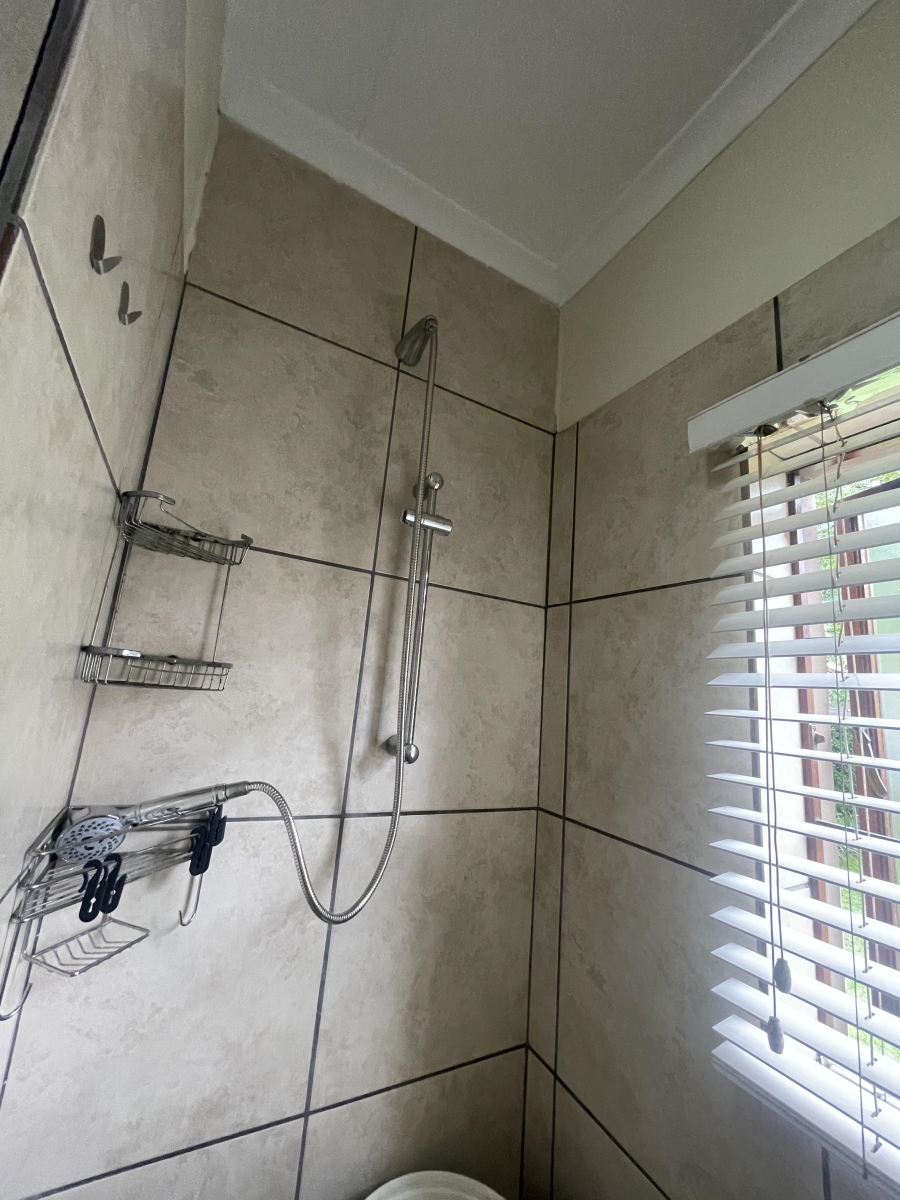 2 Bedroom Property for Sale in Beverley Gauteng