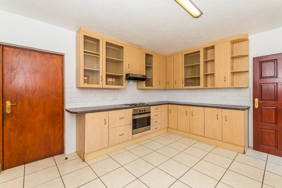 6 Bedroom Property for Sale in Florida Park Gauteng