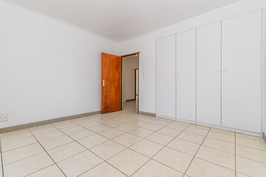 6 Bedroom Property for Sale in Florida Park Gauteng