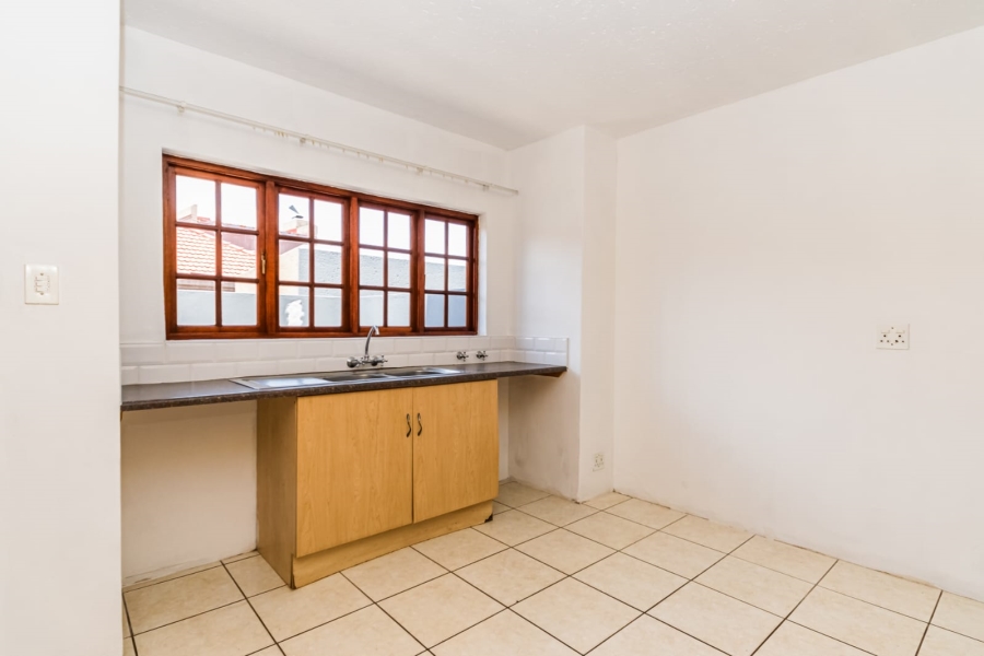 6 Bedroom Property for Sale in Florida Park Gauteng