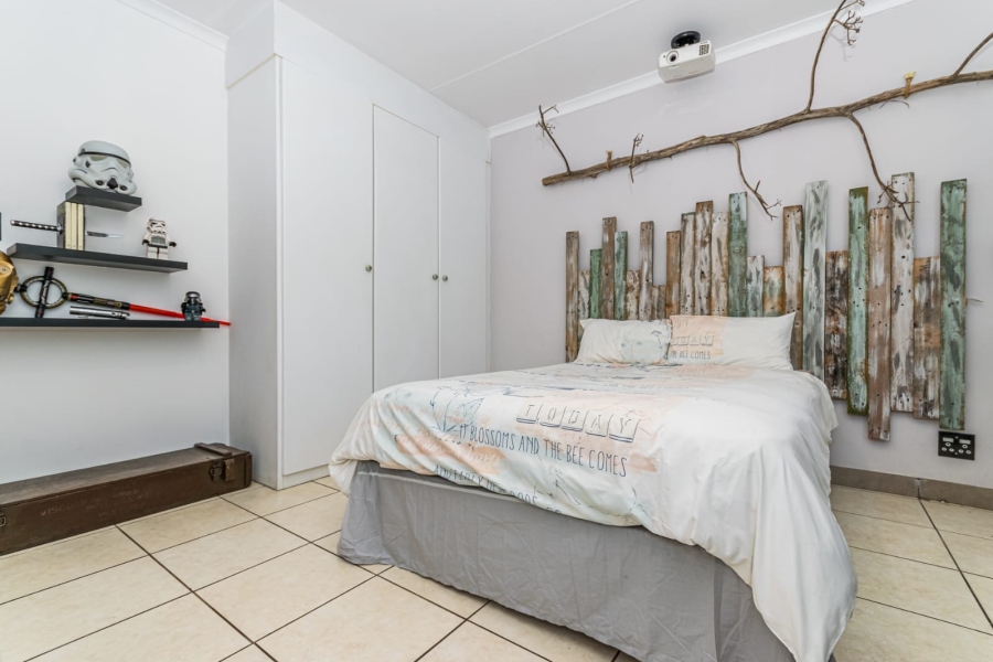 6 Bedroom Property for Sale in Florida Park Gauteng