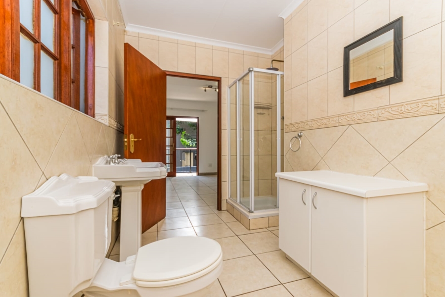 6 Bedroom Property for Sale in Florida Park Gauteng