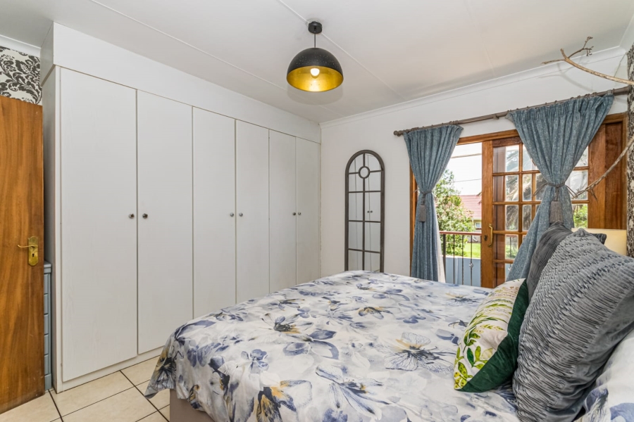 6 Bedroom Property for Sale in Florida Park Gauteng