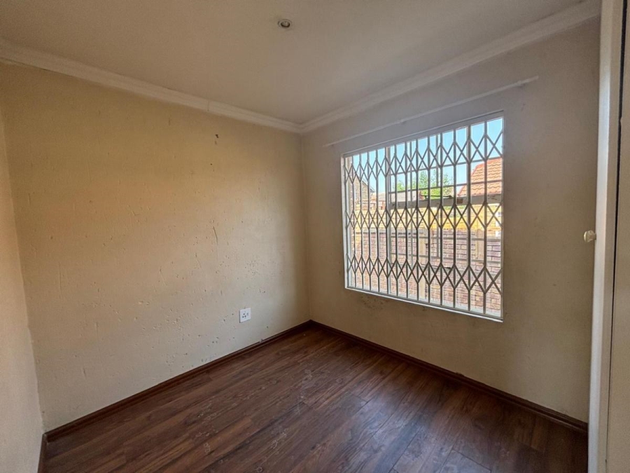 3 Bedroom Property for Sale in Wilgeheuwel Gauteng