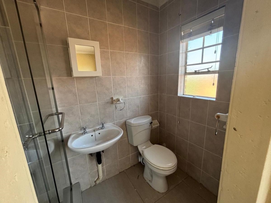 3 Bedroom Property for Sale in Wilgeheuwel Gauteng