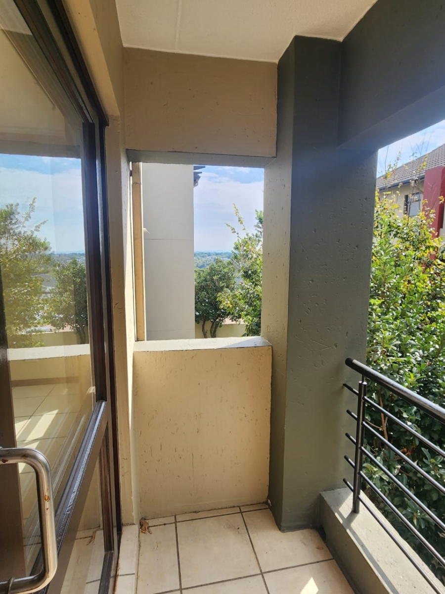 To Let 1 Bedroom Property for Rent in Lonehill Gauteng