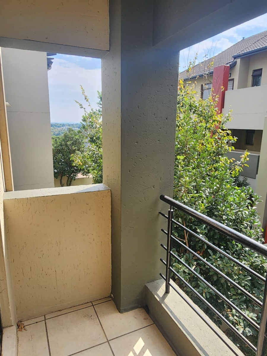 To Let 1 Bedroom Property for Rent in Lonehill Gauteng