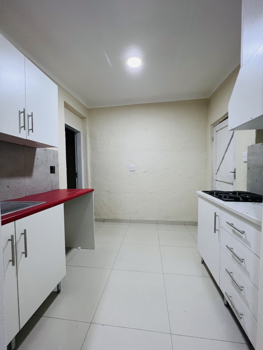 1 Bedroom Property for Sale in Newlands Gauteng