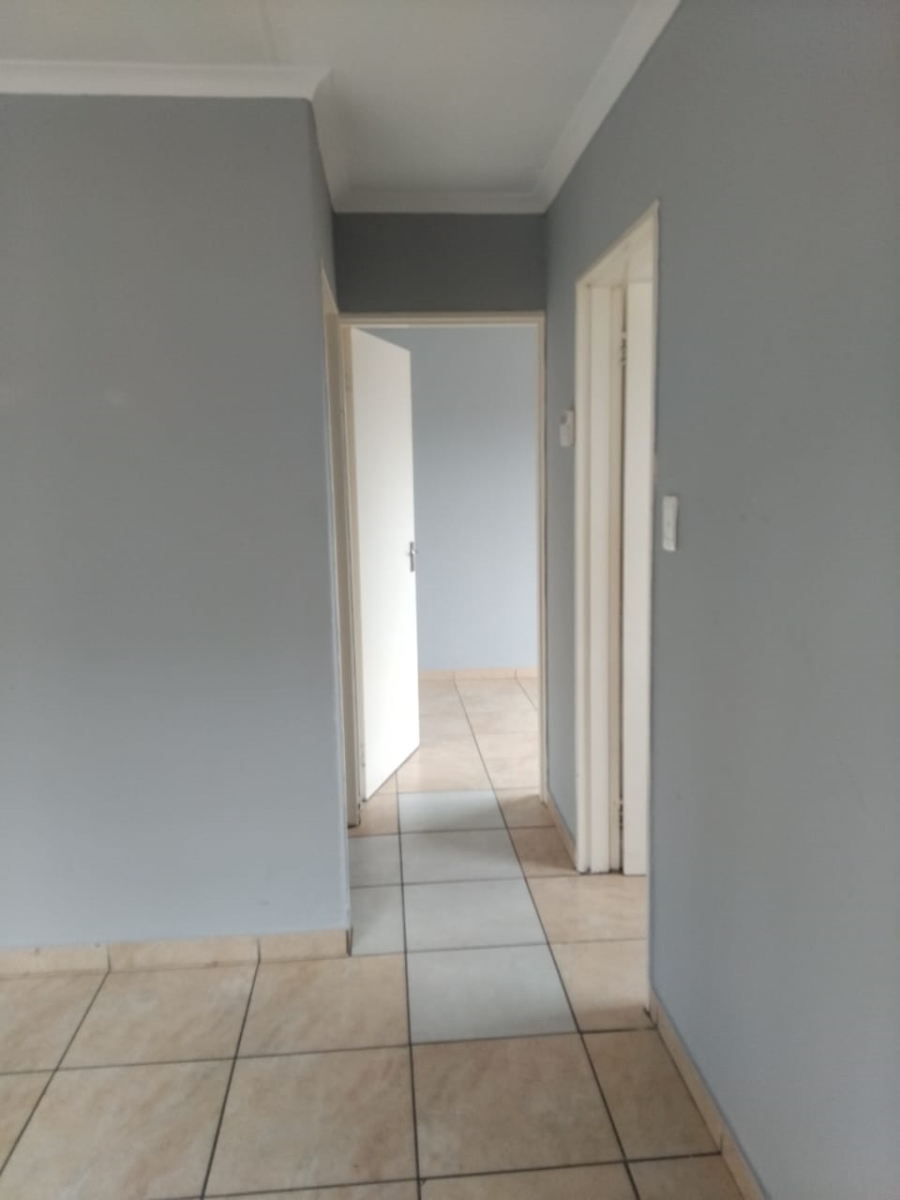 To Let 2 Bedroom Property for Rent in Cosmo City Gauteng