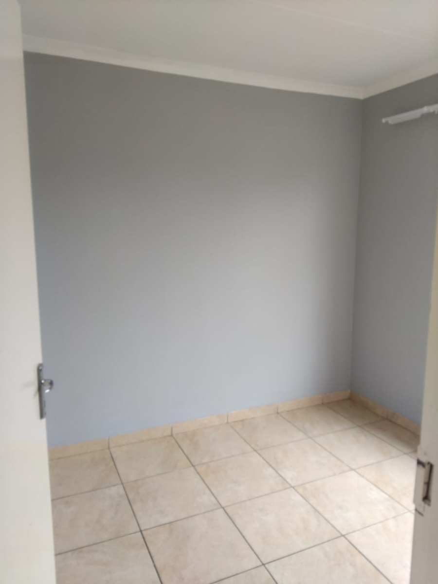 To Let 2 Bedroom Property for Rent in Cosmo City Gauteng