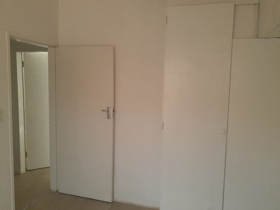 2 Bedroom Property for Sale in Sonneglans Gauteng