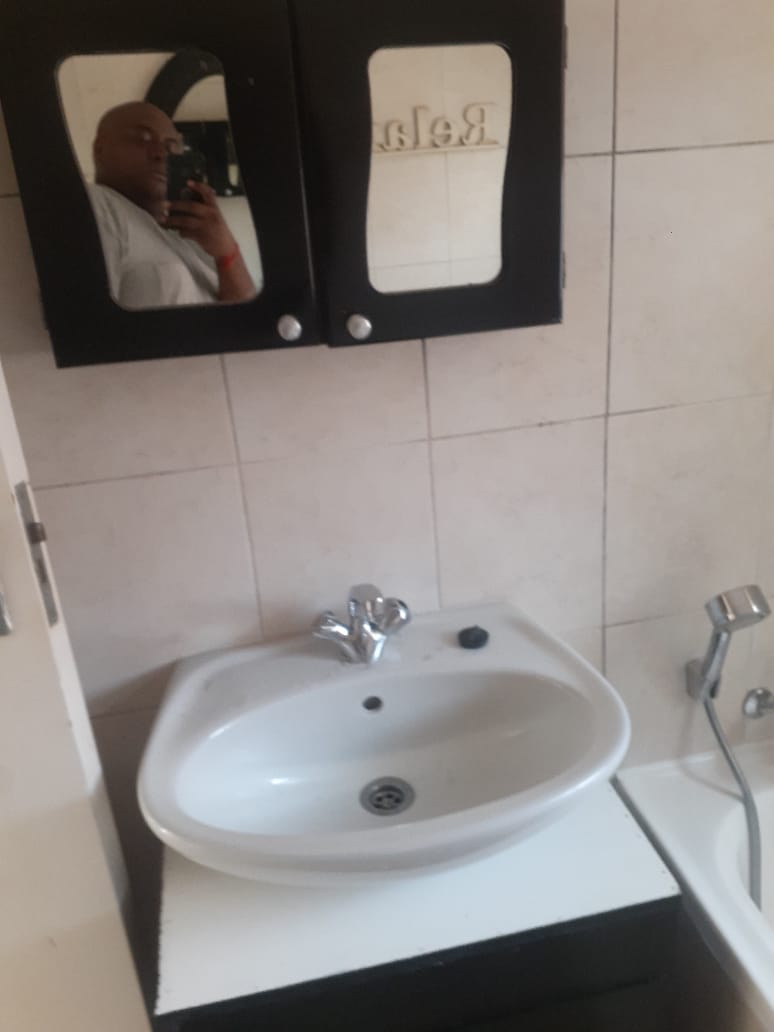 2 Bedroom Property for Sale in Sonneglans Gauteng