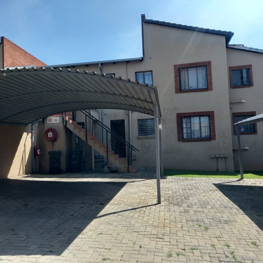 2 Bedroom Property for Sale in Ravensklip Gauteng