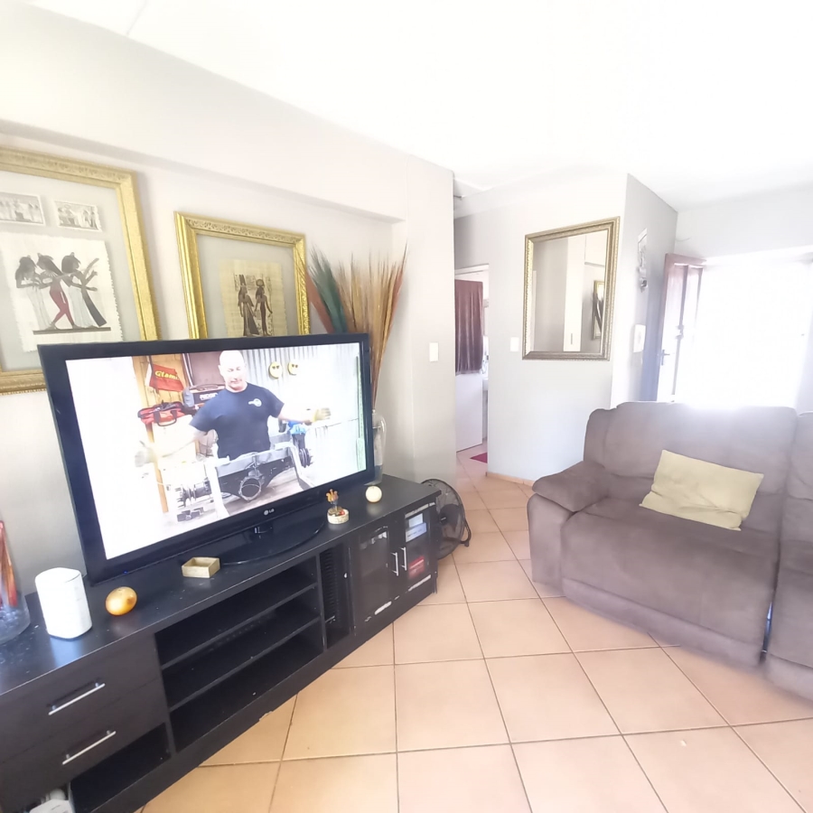 2 Bedroom Property for Sale in Ravensklip Gauteng