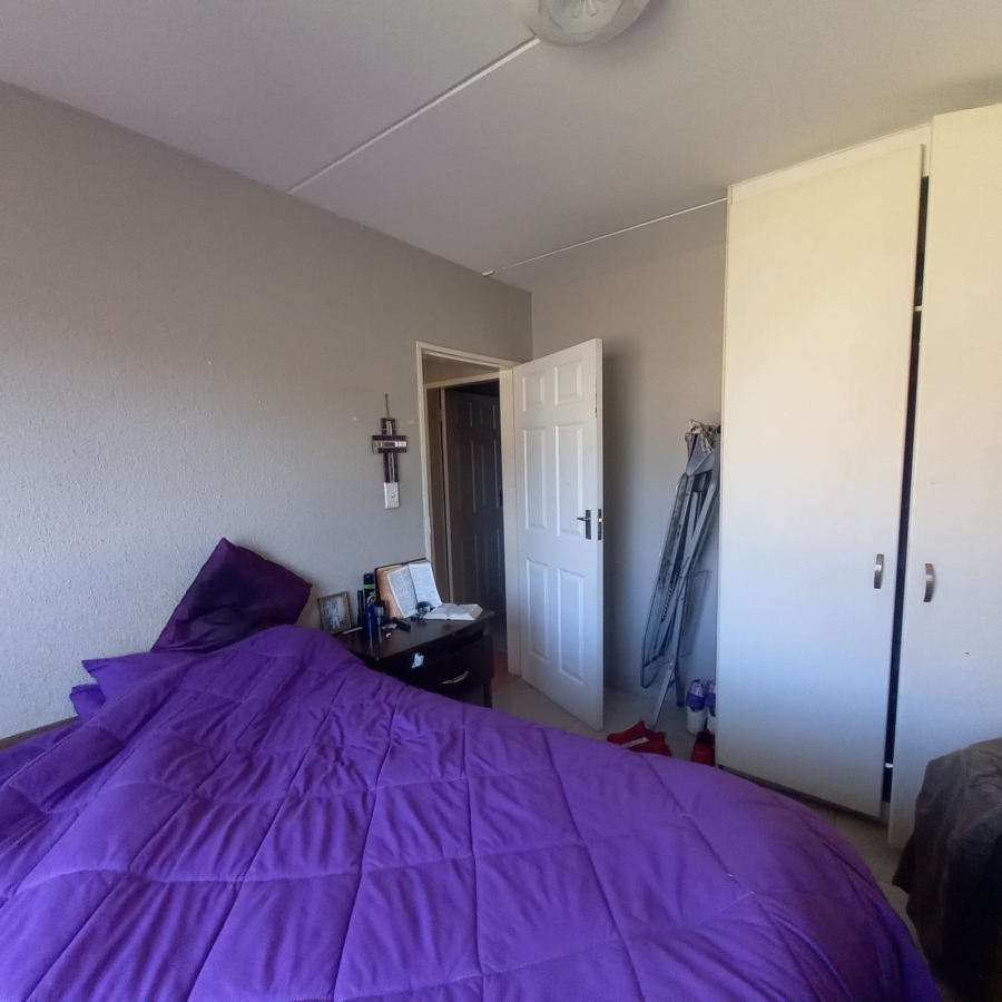 2 Bedroom Property for Sale in Ravensklip Gauteng