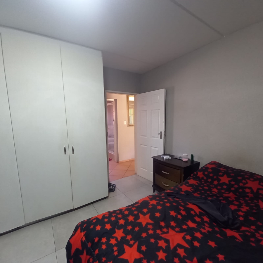 2 Bedroom Property for Sale in Ravensklip Gauteng