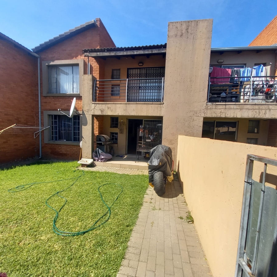 2 Bedroom Property for Sale in Ravensklip Gauteng