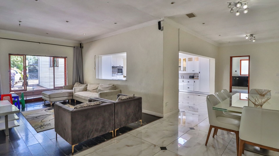 5 Bedroom Property for Sale in Atholl Gauteng