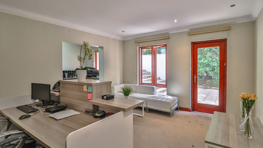 5 Bedroom Property for Sale in Atholl Gauteng