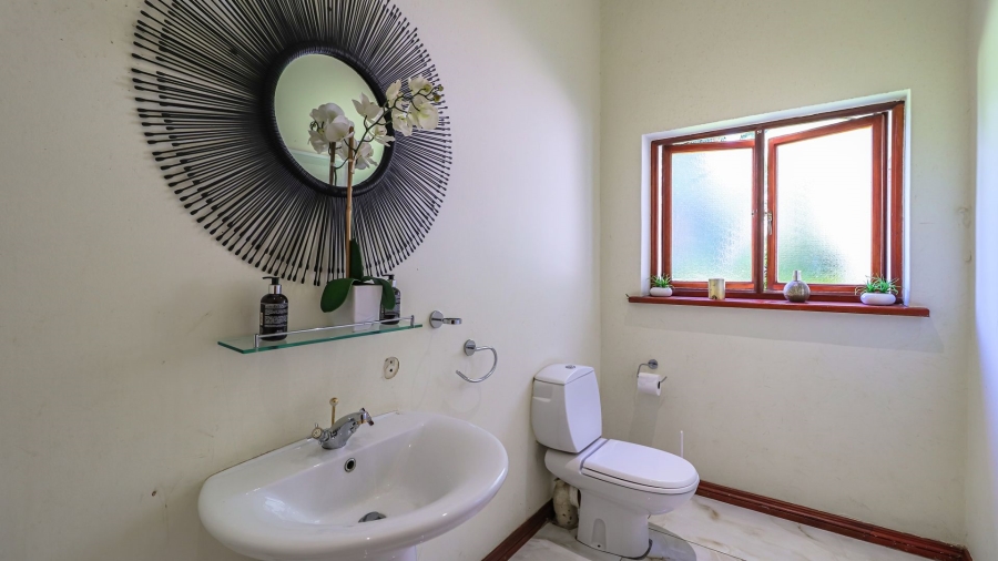 5 Bedroom Property for Sale in Atholl Gauteng