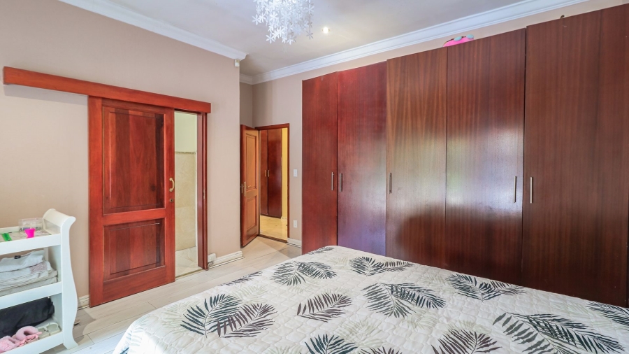 5 Bedroom Property for Sale in Atholl Gauteng