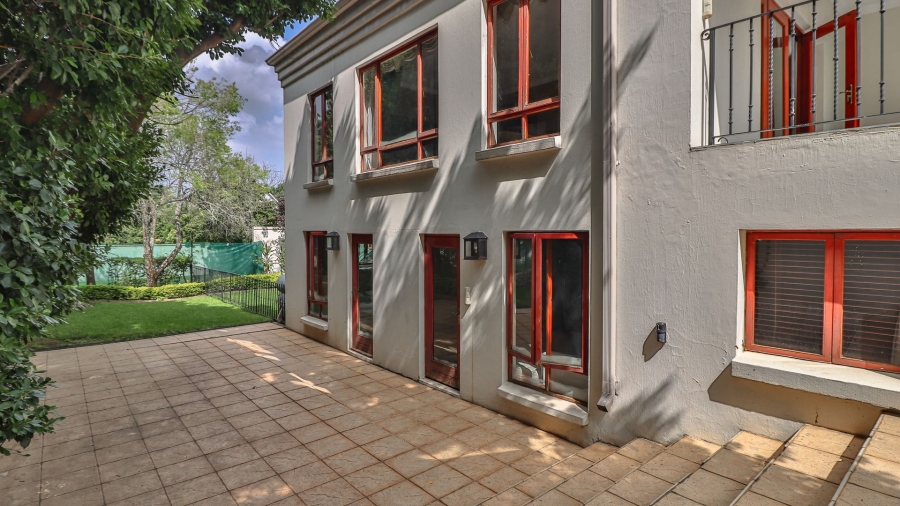 5 Bedroom Property for Sale in Atholl Gauteng