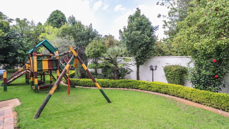 5 Bedroom Property for Sale in Atholl Gauteng