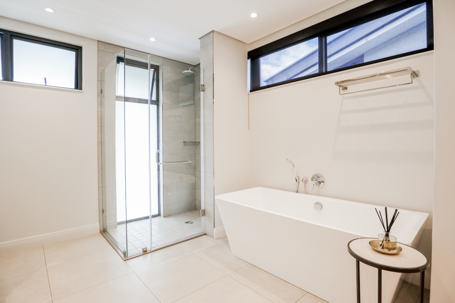 3 Bedroom Property for Sale in Melrose North Gauteng