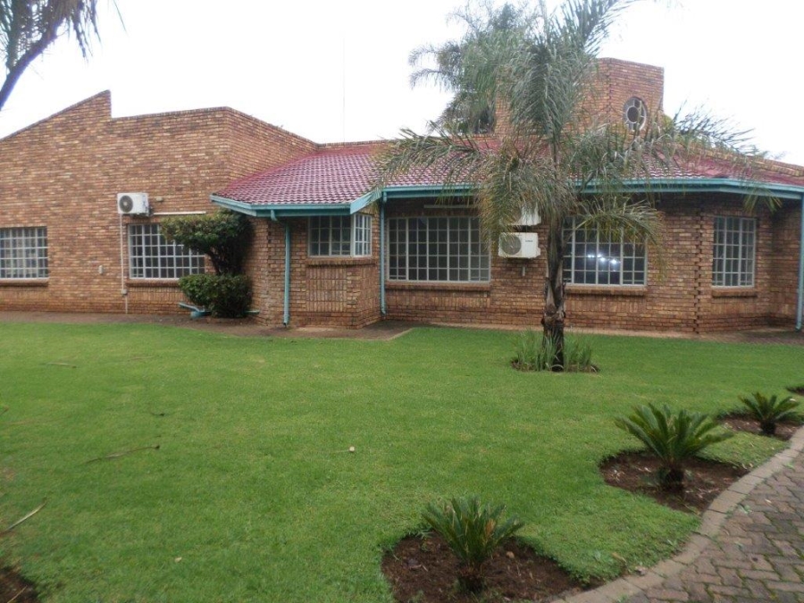 To Let commercial Property for Rent in Pomona Gauteng