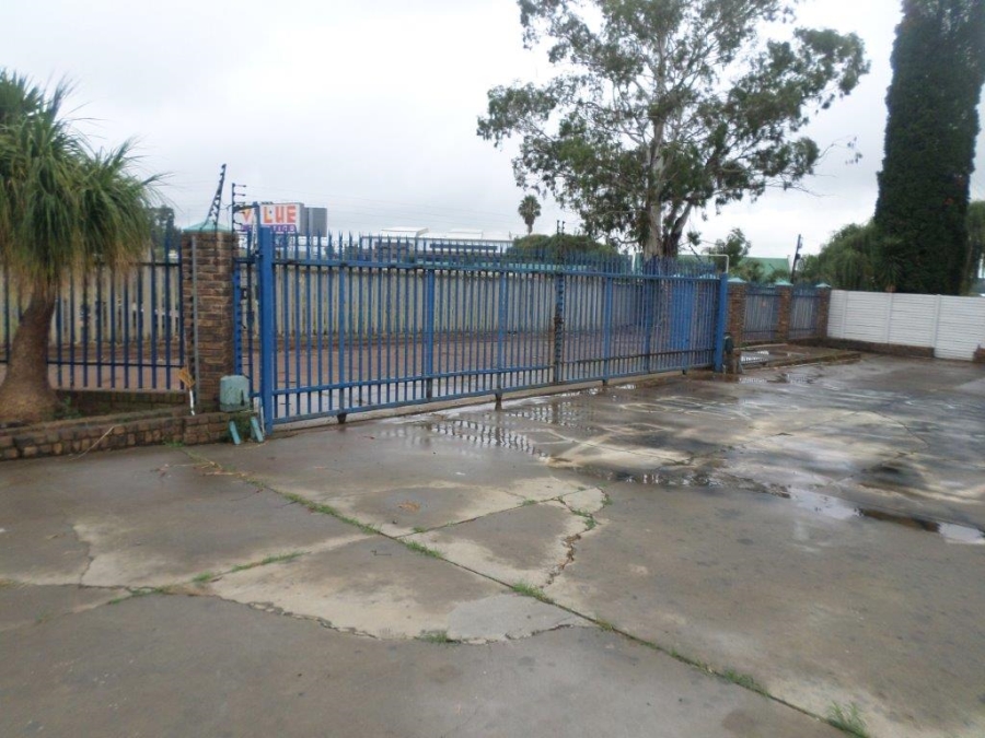 To Let commercial Property for Rent in Pomona Gauteng