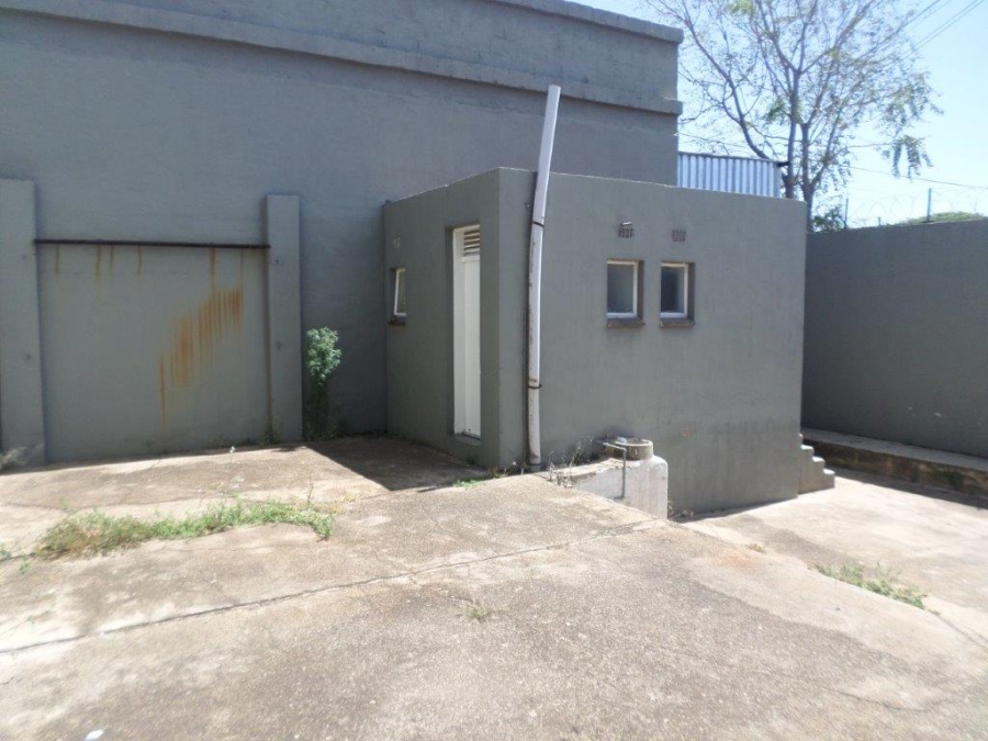 To Let commercial Property for Rent in Sundowner Gauteng