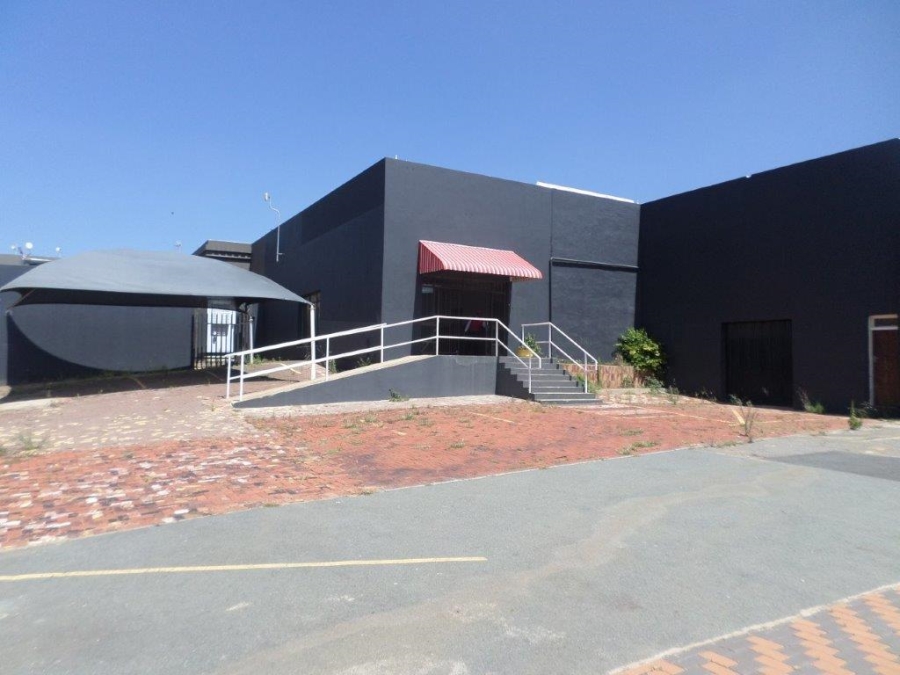 To Let commercial Property for Rent in Sundowner Gauteng