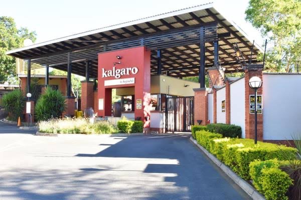 To Let 1 Bedroom Property for Rent in Douglasdale Gauteng