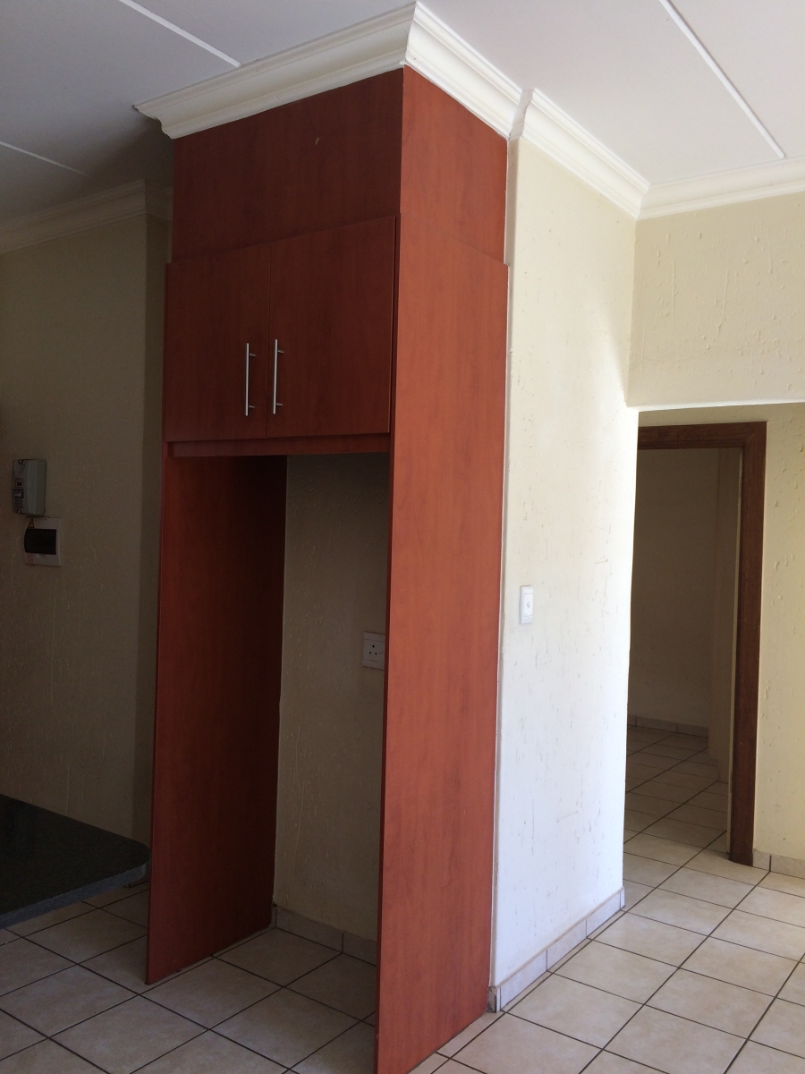 2 Bedroom Property for Sale in Ravenswood Gauteng