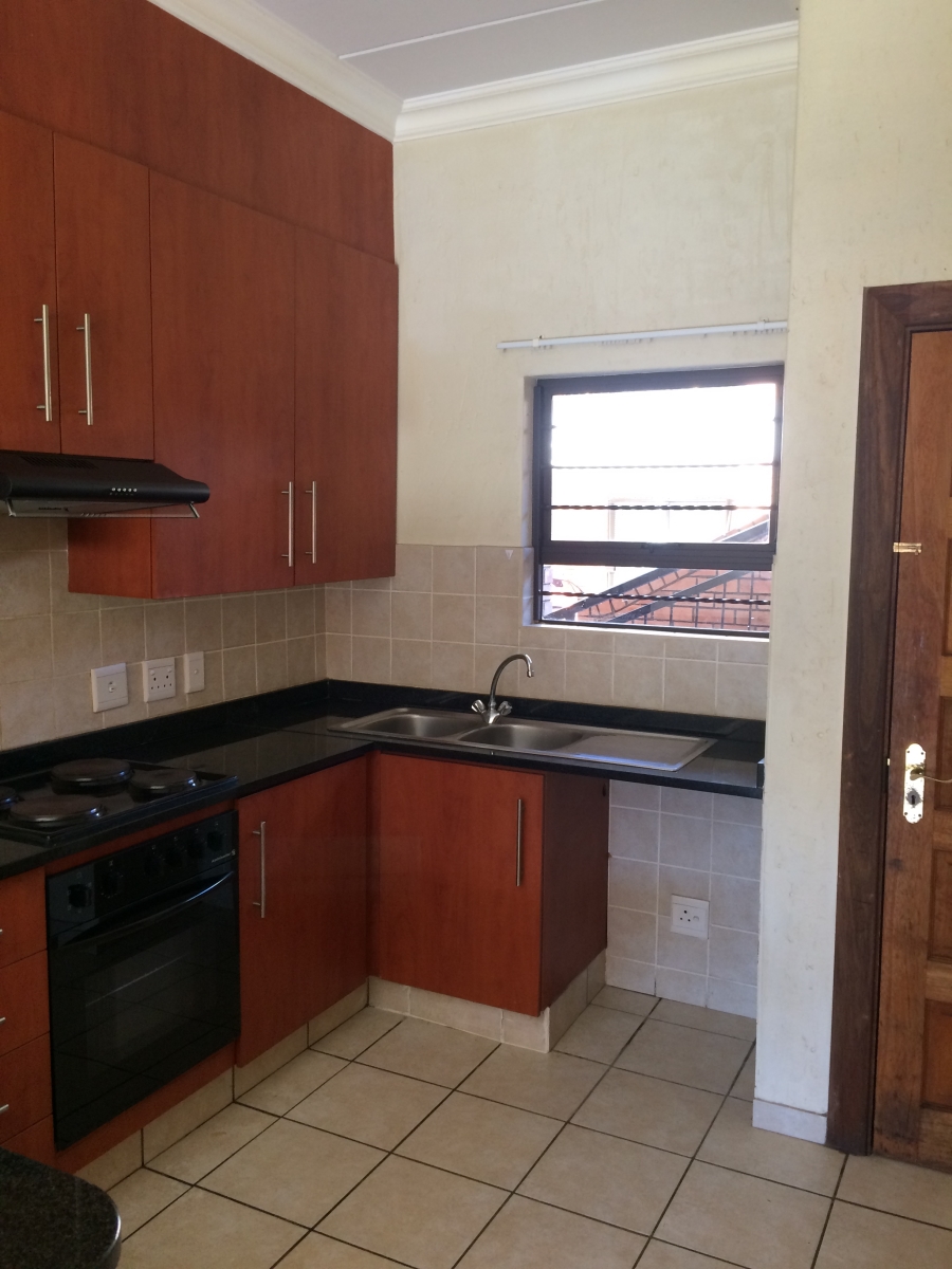2 Bedroom Property for Sale in Ravenswood Gauteng