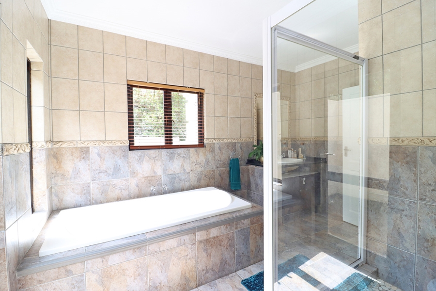 To Let 4 Bedroom Property for Rent in Craigavon Gauteng