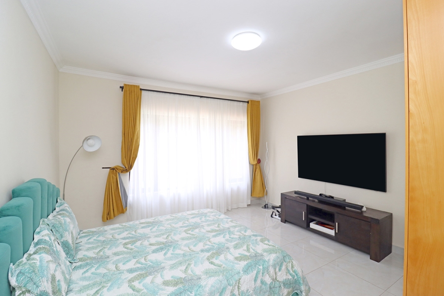 To Let 4 Bedroom Property for Rent in Craigavon Gauteng