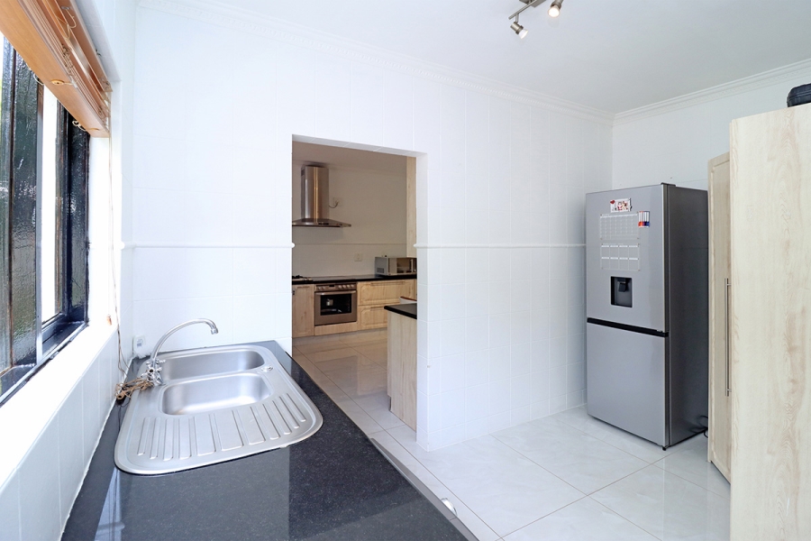 To Let 4 Bedroom Property for Rent in Craigavon Gauteng