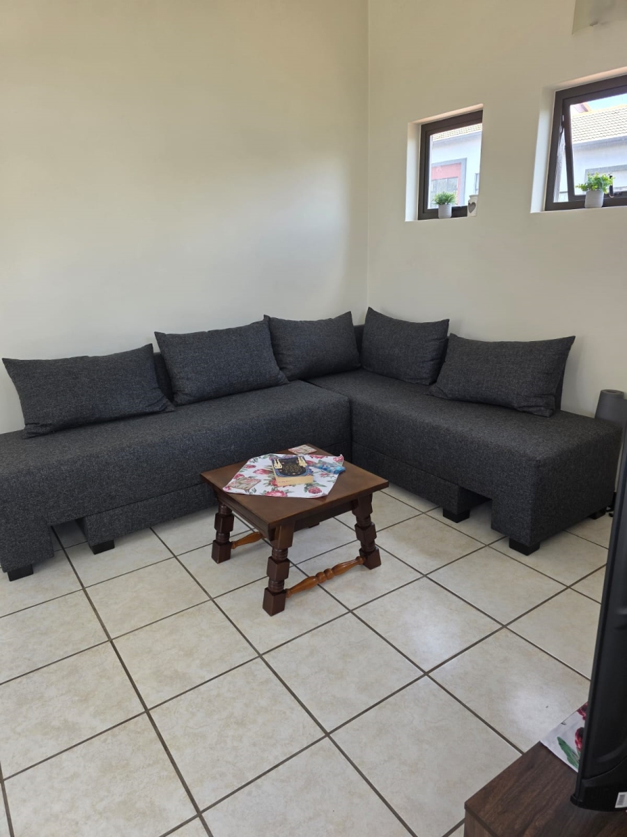 To Let 1 Bedroom Property for Rent in Bryanston Gauteng