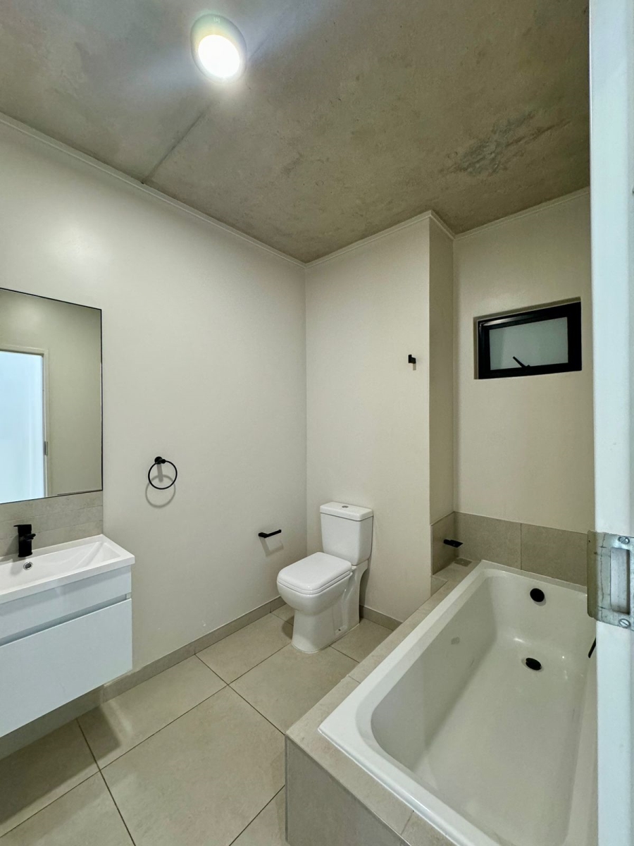 To Let 2 Bedroom Property for Rent in Waverley Gauteng