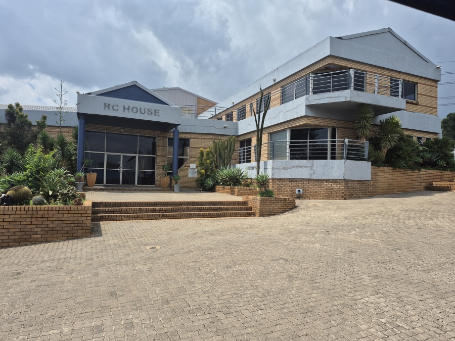 Commercial Property for Sale in Meadowdale Gauteng