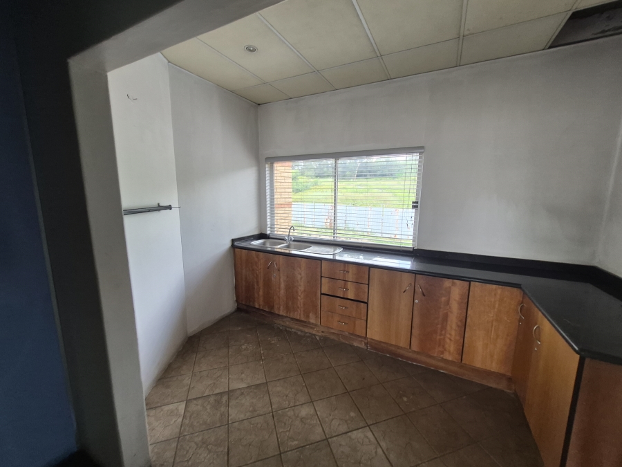 Commercial Property for Sale in Meadowdale Gauteng