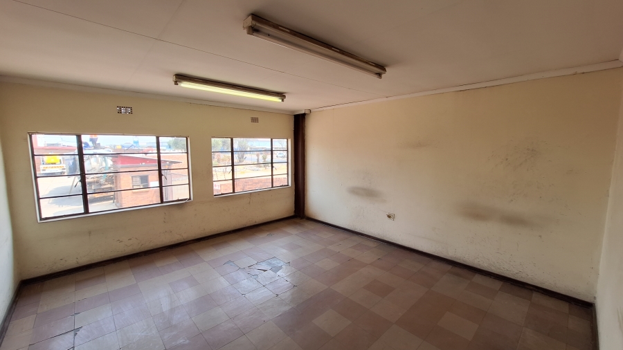 To Let commercial Property for Rent in Robertville Gauteng