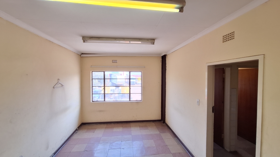 To Let commercial Property for Rent in Robertville Gauteng